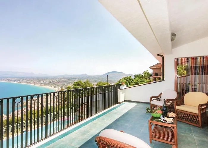 בית נופש Belvedere *