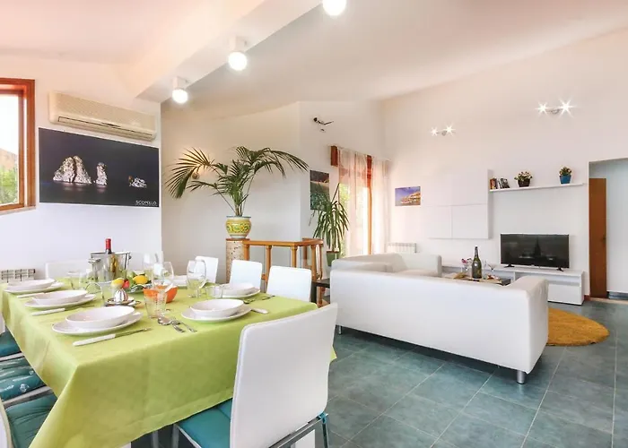 בית נופש Belvedere *